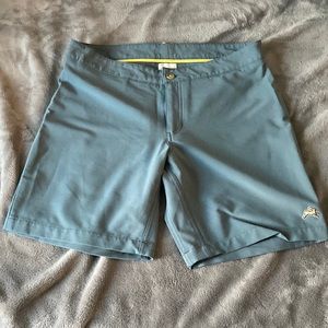 Longfellow shorts in Slate